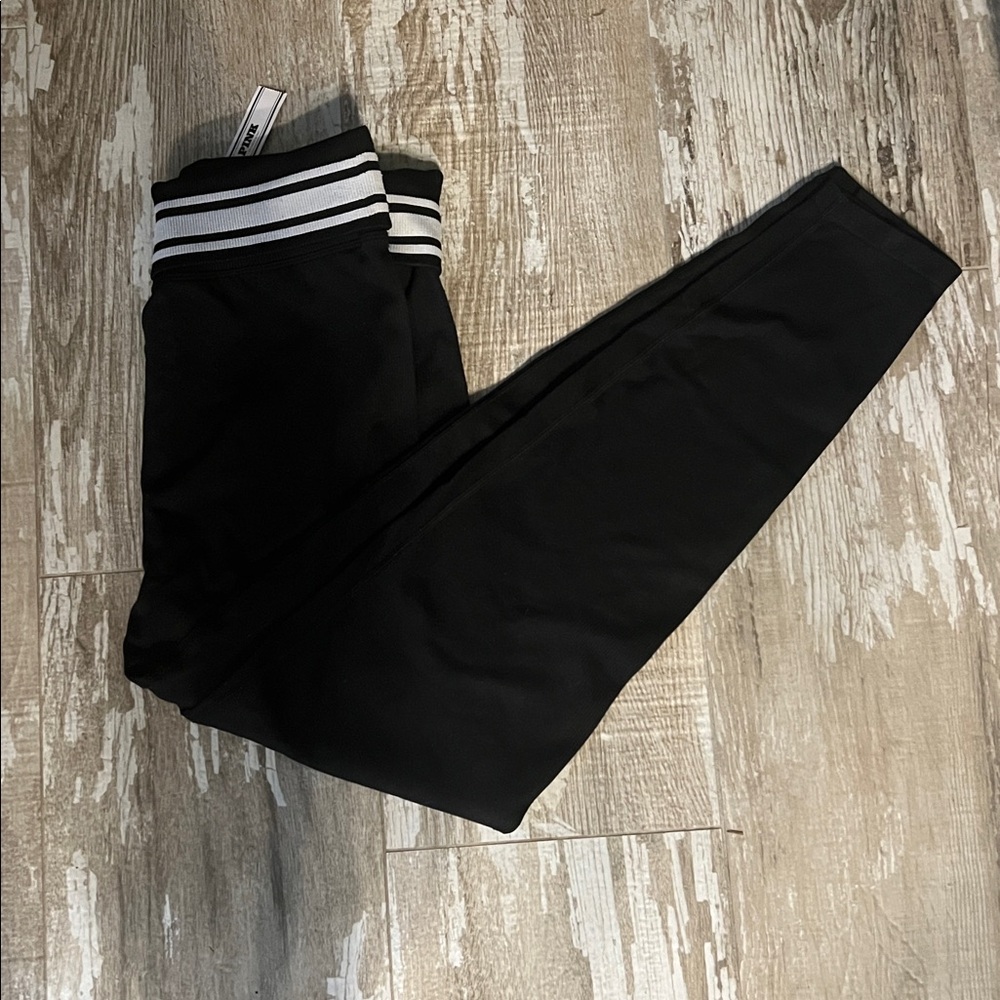 VS PINK FLIP IT SEAMLESS FOLD OVER LEGGINGS! BLACK! SIZE LARGE!NWT!MSRP$45! - Picture 5 of 9